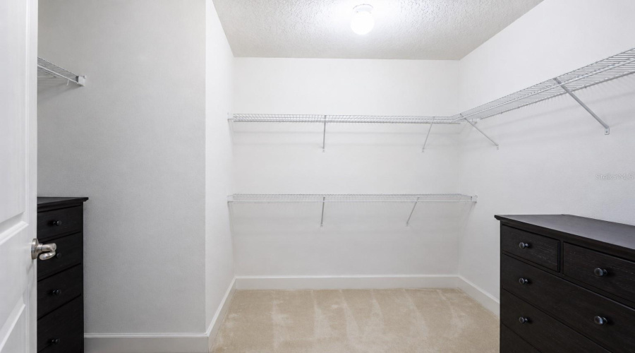 ORLANDO, Florida 32836, 5 Bedrooms Bedrooms, ,4 BathroomsBathrooms,Residential,For Sale,CHATEAUBRIAND,0,MFRO6421698