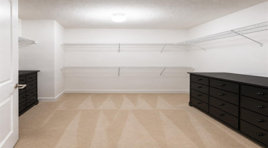 ORLANDO, Florida 32836, 5 Bedrooms Bedrooms, ,4 BathroomsBathrooms,Residential,For Sale,CHATEAUBRIAND,0,MFRO6421698