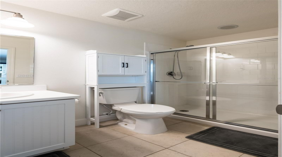 ORLANDO, Florida 32836, 5 Bedrooms Bedrooms, ,4 BathroomsBathrooms,Residential,For Sale,CHATEAUBRIAND,0,MFRO6421698