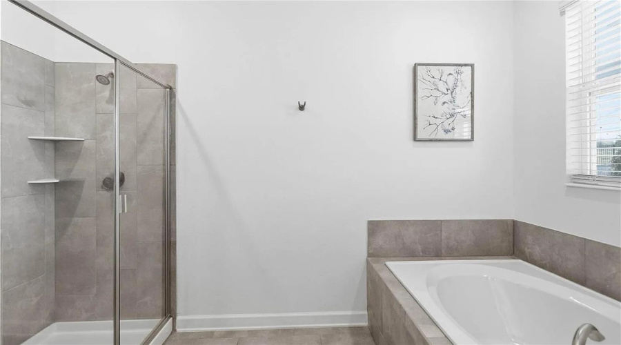 DAVENPORT, Florida 33896, 7 Bedrooms Bedrooms, ,5 BathroomsBathrooms,Residential,For Sale,SOMMERSET HILLS,0,MFRTB8524488