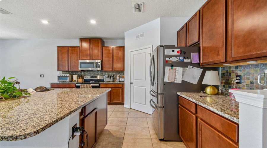DAVENPORT, Florida 33837, 4 Bedrooms Bedrooms, ,2 BathroomsBathrooms,Residential,For Sale,AFFIRMED,0,MFRTB8523344