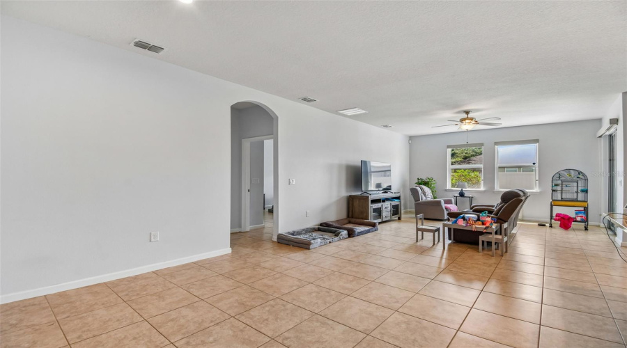 DAVENPORT, Florida 33837, 4 Bedrooms Bedrooms, ,2 BathroomsBathrooms,Residential,For Sale,AFFIRMED,0,MFRTB8523344