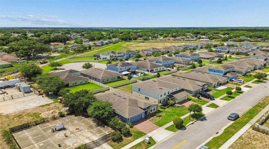 DAVENPORT, Florida 33837, 4 Bedrooms Bedrooms, ,2 BathroomsBathrooms,Residential,For Sale,AFFIRMED,0,MFRTB8523344