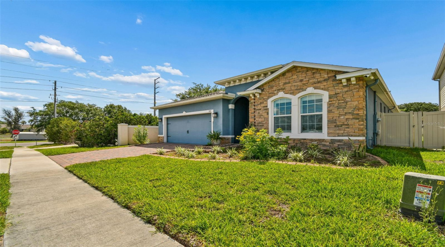 DAVENPORT, Florida 33837, 4 Bedrooms Bedrooms, ,2 BathroomsBathrooms,Residential,For Sale,AFFIRMED,0,MFRTB8523344