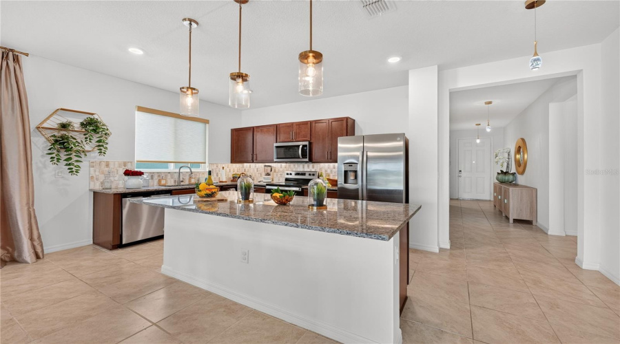 DAVENPORT, Florida 33896, 4 Bedrooms Bedrooms, ,2 BathroomsBathrooms,Residential,For Sale,OVERPOOL AVENUE,0,MFRO6422245