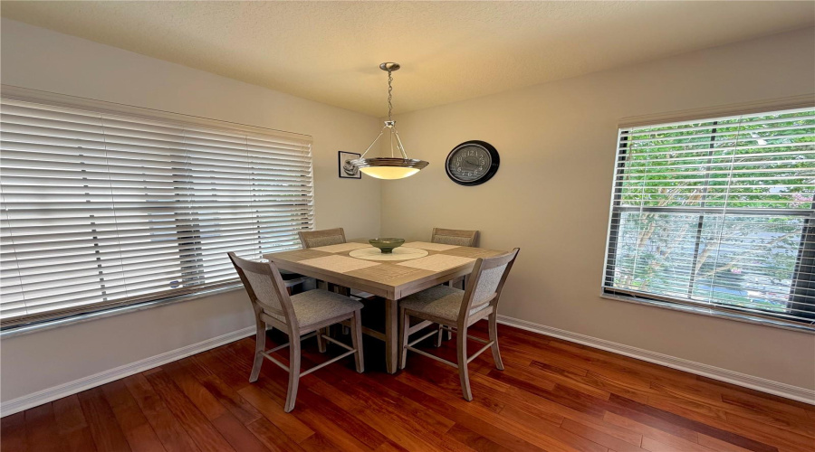 Eat-In Kitchen