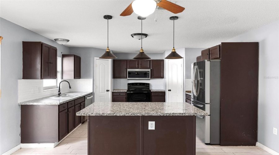 DAVENPORT, Florida 33837, 4 Bedrooms Bedrooms, ,2 BathroomsBathrooms,Residential,For Sale,VERVAIN,0,MFRS5153027