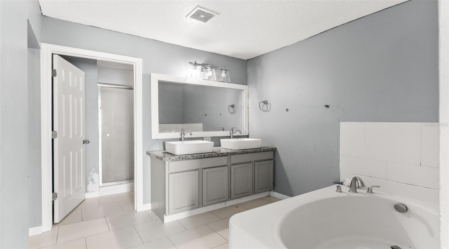 DAVENPORT, Florida 33837, 4 Bedrooms Bedrooms, ,2 BathroomsBathrooms,Residential,For Sale,VERVAIN,0,MFRS5153027