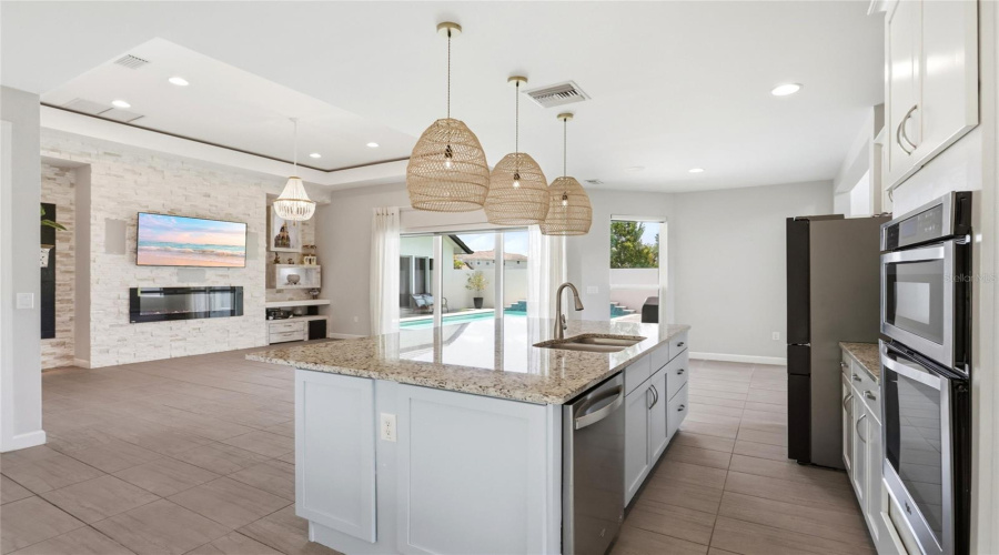 DAVENPORT, Florida 33837, 4 Bedrooms Bedrooms, ,3 BathroomsBathrooms,Residential,For Sale,HERITAGE GREEN,0,MFRS5152561