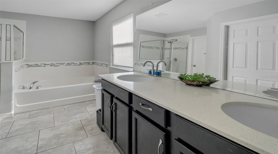 DAVENPORT, Florida 33837, 5 Bedrooms Bedrooms, ,3 BathroomsBathrooms,Residential,For Sale,SARDINIA,0,MFRS5152816