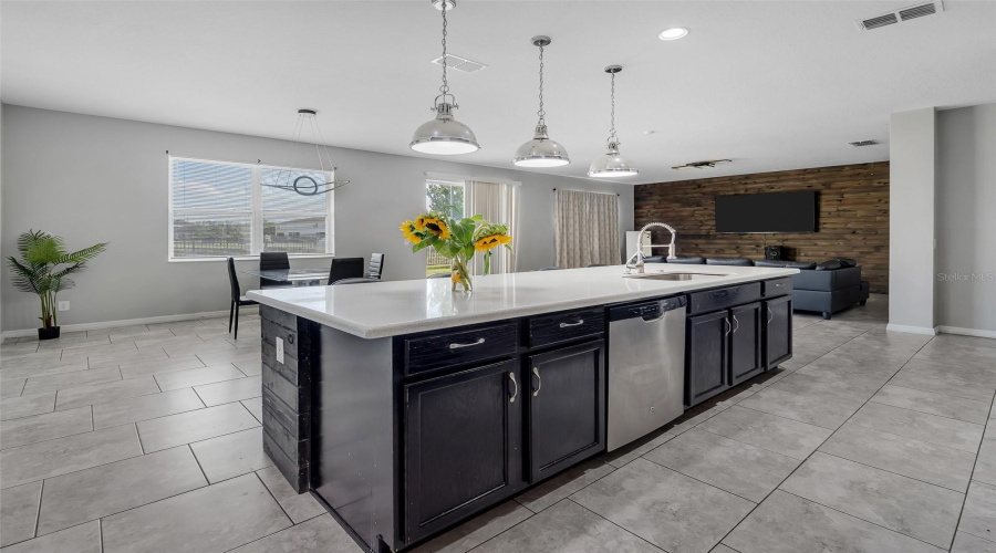 DAVENPORT, Florida 33837, 5 Bedrooms Bedrooms, ,3 BathroomsBathrooms,Residential,For Sale,SARDINIA,0,MFRS5152816