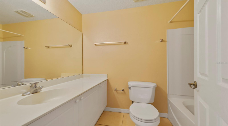Kissimmee, Florida 34746, 4 Bedrooms Bedrooms, ,3 Bathroomsbathrooms,Residential,For Sale,Club Cortile,0,Mfro6422413