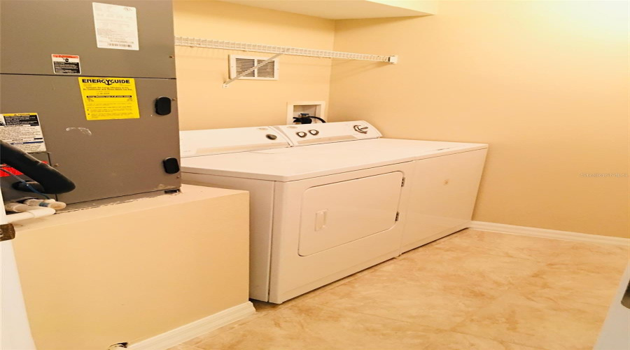 KISSIMMEE, Florida 34746, 4 Bedrooms Bedrooms, ,3 BathroomsBathrooms,Residential,For Sale,CLUB CORTILE,0,MFRO6422413
