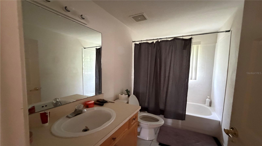 KISSIMMEE, Florida 34746, 4 Bedrooms Bedrooms, ,3 BathroomsBathrooms,Residential,For Sale,WATERFORD,0,MFRO6422070