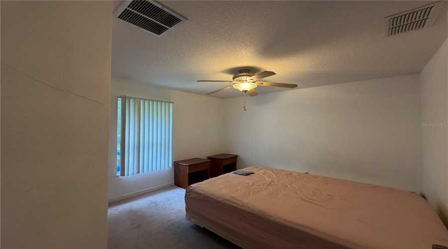 KISSIMMEE, Florida 34746, 4 Bedrooms Bedrooms, ,3 BathroomsBathrooms,Residential,For Sale,WATERFORD,0,MFRO6422070