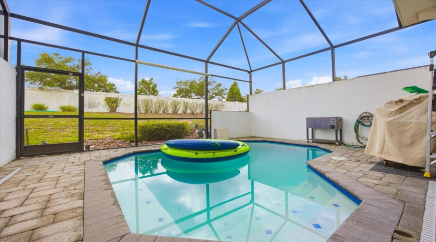 DAVENPORT, Florida 33896, 5 Bedrooms Bedrooms, ,5 BathroomsBathrooms,Residential,For Sale,CAPTIVA,0,MFRO6422495