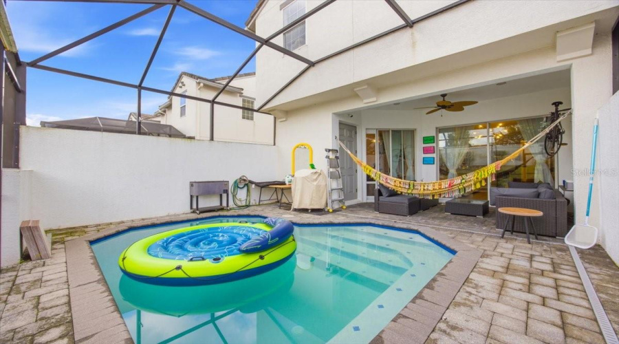DAVENPORT, Florida 33896, 5 Bedrooms Bedrooms, ,5 BathroomsBathrooms,Residential,For Sale,CAPTIVA,0,MFRO6422495