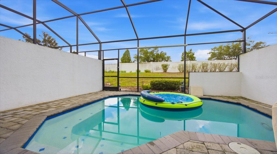 DAVENPORT, Florida 33896, 5 Bedrooms Bedrooms, ,5 BathroomsBathrooms,Residential,For Sale,CAPTIVA,0,MFRO6422495