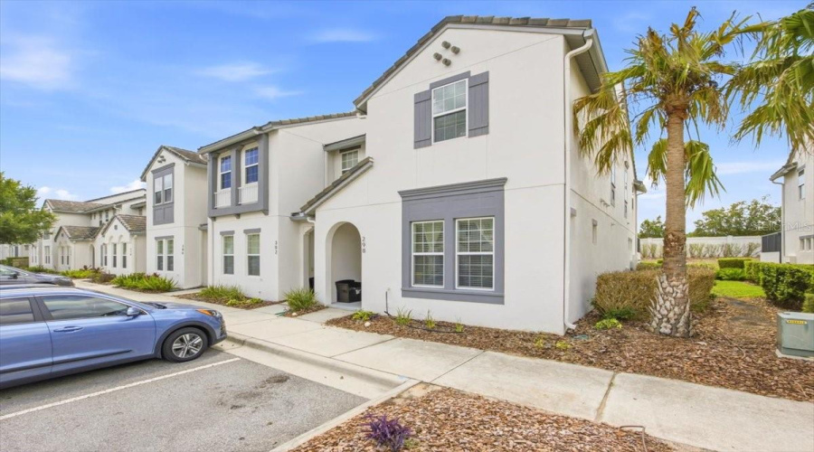 DAVENPORT, Florida 33896, 5 Bedrooms Bedrooms, ,5 BathroomsBathrooms,Residential,For Sale,CAPTIVA,0,MFRO6422495