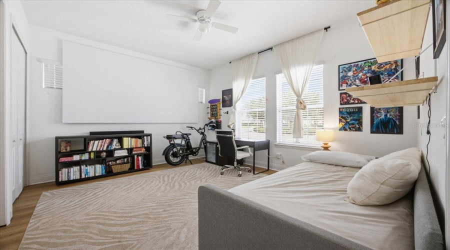 DAVENPORT, Florida 33896, 5 Bedrooms Bedrooms, ,5 BathroomsBathrooms,Residential,For Sale,CAPTIVA,0,MFRO6422495