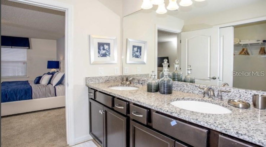 KISSIMMEE, Florida 34747, 5 Bedrooms Bedrooms, ,4 BathroomsBathrooms,Residential,For Sale,GENEVE CT,0,MFRO6422639