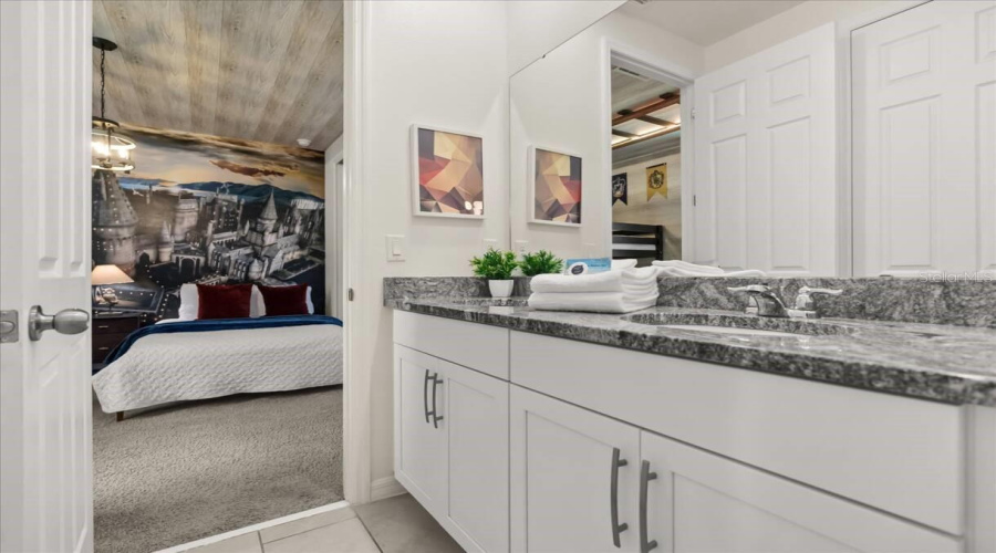 KISSIMMEE, Florida 34747, 9 Bedrooms Bedrooms, ,6 BathroomsBathrooms,Residential,For Sale,MERMAID COVE,0,MFRO6418556