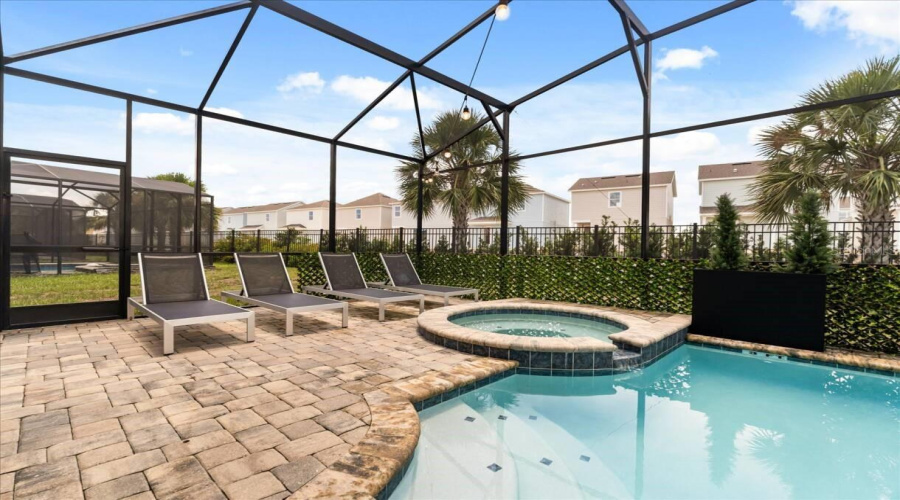 KISSIMMEE, Florida 34747, 9 Bedrooms Bedrooms, ,6 BathroomsBathrooms,Residential,For Sale,MERMAID COVE,0,MFRO6418556