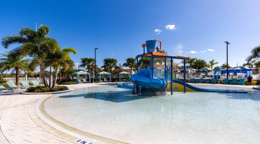 KISSIMMEE, Florida 34747, 9 Bedrooms Bedrooms, ,6 BathroomsBathrooms,Residential,For Sale,MERMAID COVE,0,MFRO6418556