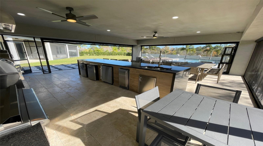 ORLANDO, Florida 32836, 6 Bedrooms Bedrooms, ,4 BathroomsBathrooms,Residential,For Sale,LUDINGTON,0,MFRO6422812