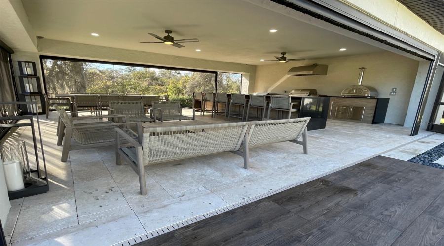 ORLANDO, Florida 32836, 6 Bedrooms Bedrooms, ,4 BathroomsBathrooms,Residential,For Sale,LUDINGTON,0,MFRO6422812