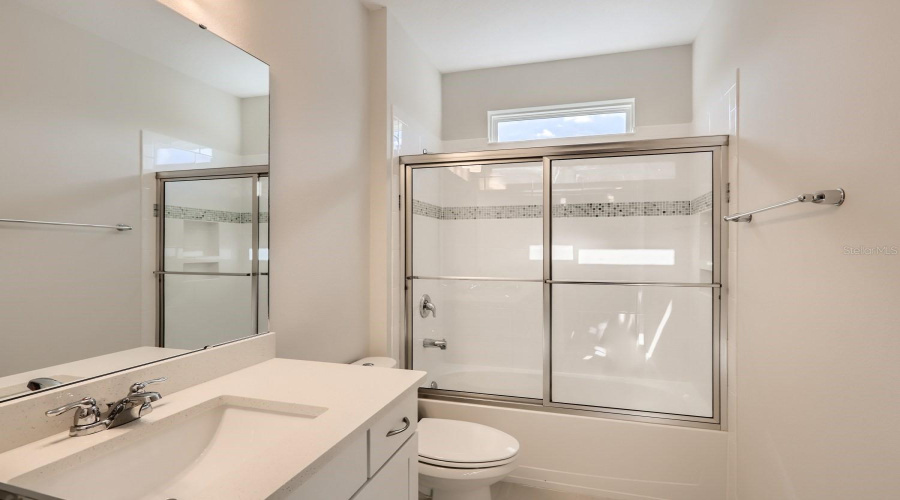 ORLANDO, Florida 32836, 6 Bedrooms Bedrooms, ,4 BathroomsBathrooms,Residential,For Sale,LUDINGTON,0,MFRO6422812
