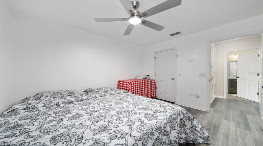 KISSIMMEE, Florida 34746, 3 Bedrooms Bedrooms, ,2 BathroomsBathrooms,Residential,For Sale,SEAVIEW CASTLE DR,0,MFRS5153059