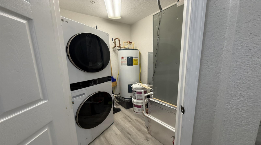 KISSIMMEE, Florida 34747, 2 Bedrooms Bedrooms, ,2 BathroomsBathrooms,Residential,For Sale,PIRATES RETREAT,0,MFRTB8524632