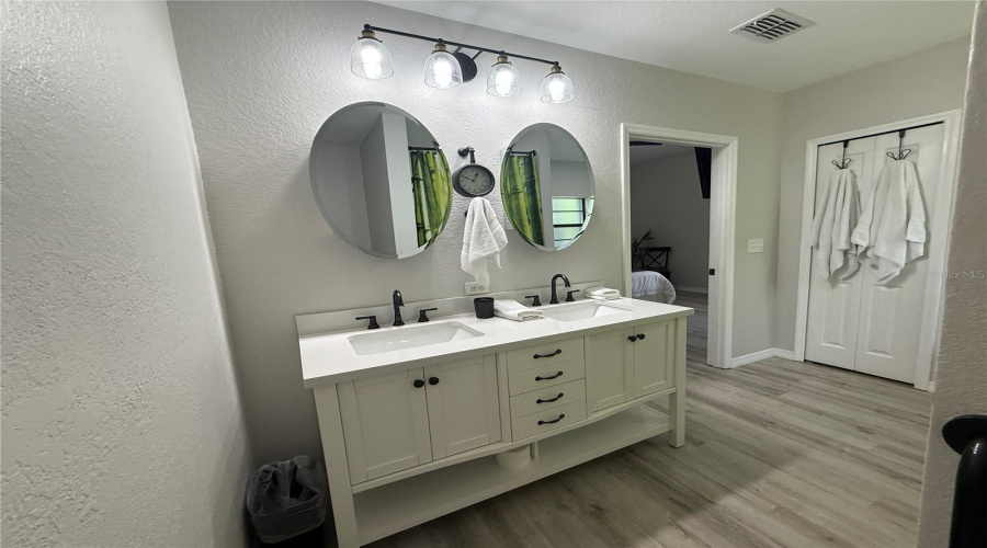 KISSIMMEE, Florida 34747, 2 Bedrooms Bedrooms, ,2 BathroomsBathrooms,Residential,For Sale,PIRATES RETREAT,0,MFRTB8524632