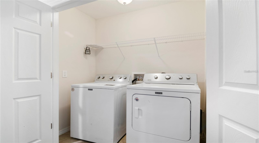 DAVENPORT, Florida 33896, 5 Bedrooms Bedrooms, ,3 BathroomsBathrooms,Residential,For Sale,ABERDEEN,0,MFRO6422075