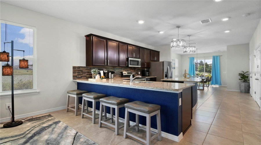 DAVENPORT, Florida 33896, 5 Bedrooms Bedrooms, ,3 BathroomsBathrooms,Residential,For Sale,ABERDEEN,0,MFRO6422075