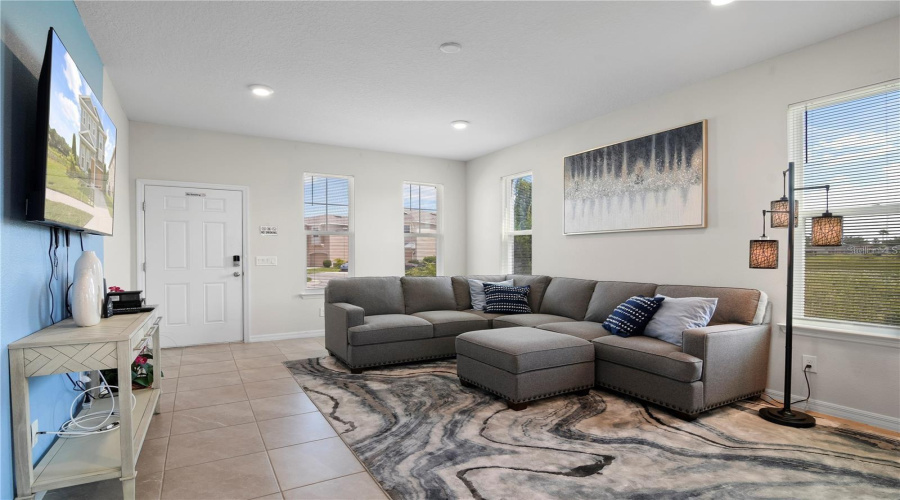 DAVENPORT, Florida 33896, 5 Bedrooms Bedrooms, ,3 BathroomsBathrooms,Residential,For Sale,ABERDEEN,0,MFRO6422075