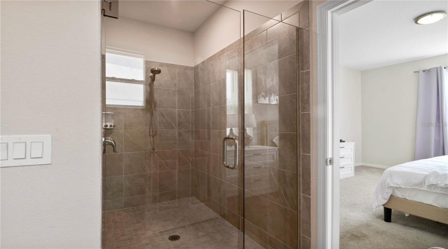 DAVENPORT, Florida 33896, 5 Bedrooms Bedrooms, ,3 BathroomsBathrooms,Residential,For Sale,ABERDEEN,0,MFRO6422075