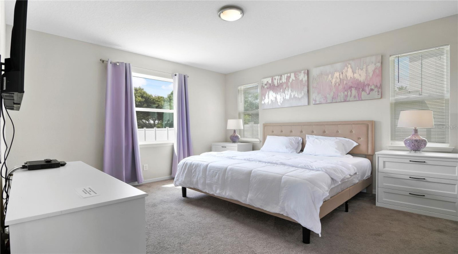 DAVENPORT, Florida 33896, 5 Bedrooms Bedrooms, ,3 BathroomsBathrooms,Residential,For Sale,ABERDEEN,0,MFRO6422075