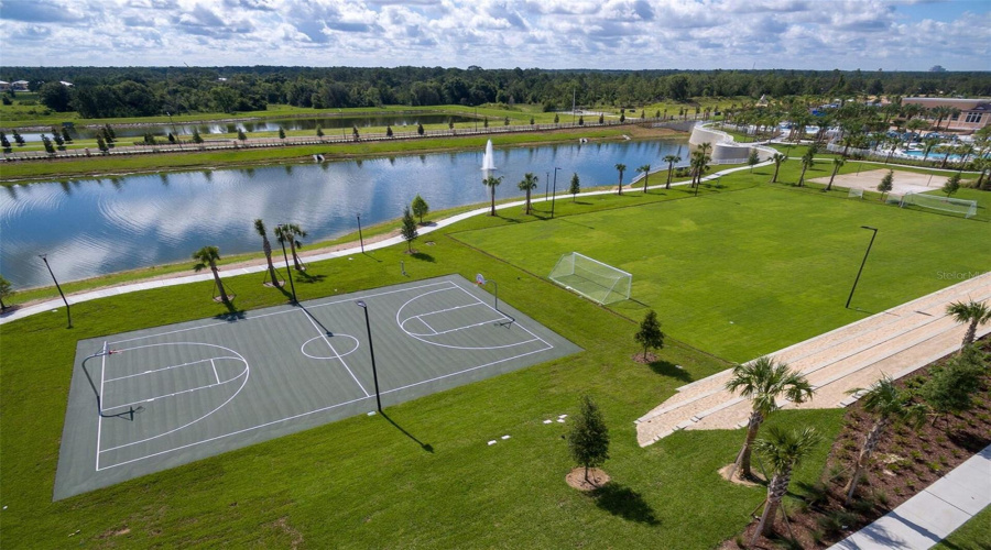 KISSIMMEE, Florida 34747, 6 Bedrooms Bedrooms, ,4 BathroomsBathrooms,Residential,For Sale,COCONUT BREEZE,0,MFRO6422772