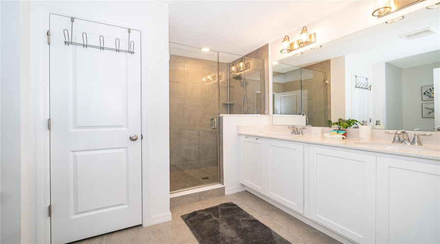 DAVENPORT, Florida 33896, 3 Bedrooms Bedrooms, ,2 BathroomsBathrooms,Residential,For Sale,CONCH,0,MFRO6422563