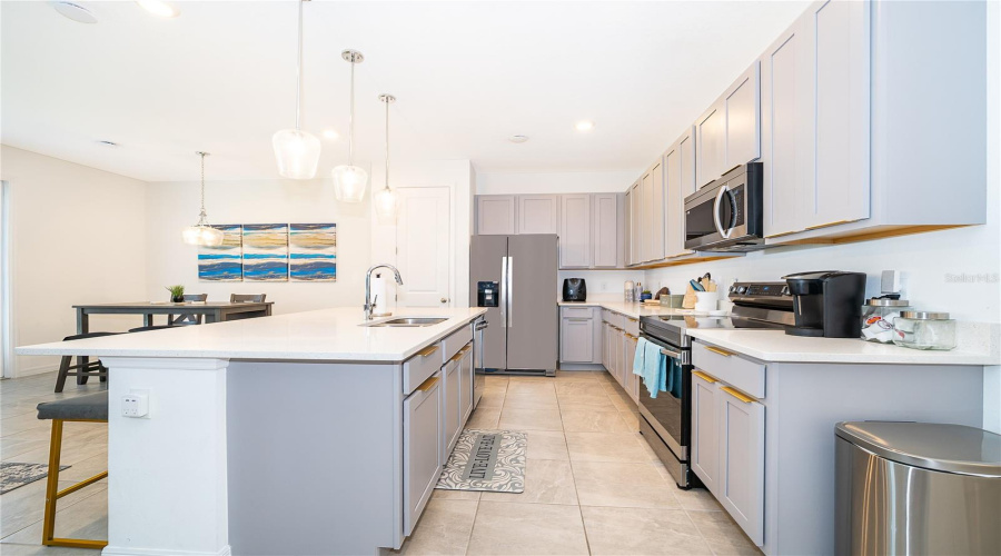 DAVENPORT, Florida 33896, 3 Bedrooms Bedrooms, ,2 BathroomsBathrooms,Residential,For Sale,CONCH,0,MFRO6422563