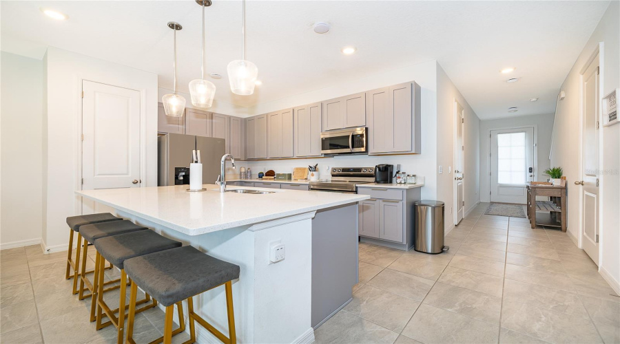 DAVENPORT, Florida 33896, 3 Bedrooms Bedrooms, ,2 BathroomsBathrooms,Residential,For Sale,CONCH,0,MFRO6422563