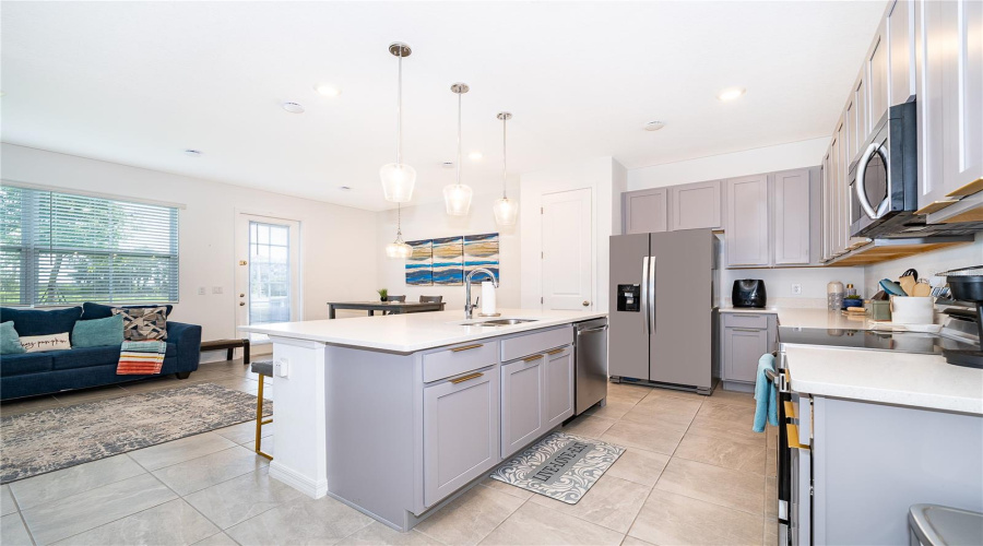 DAVENPORT, Florida 33896, 3 Bedrooms Bedrooms, ,2 BathroomsBathrooms,Residential,For Sale,CONCH,0,MFRO6422563