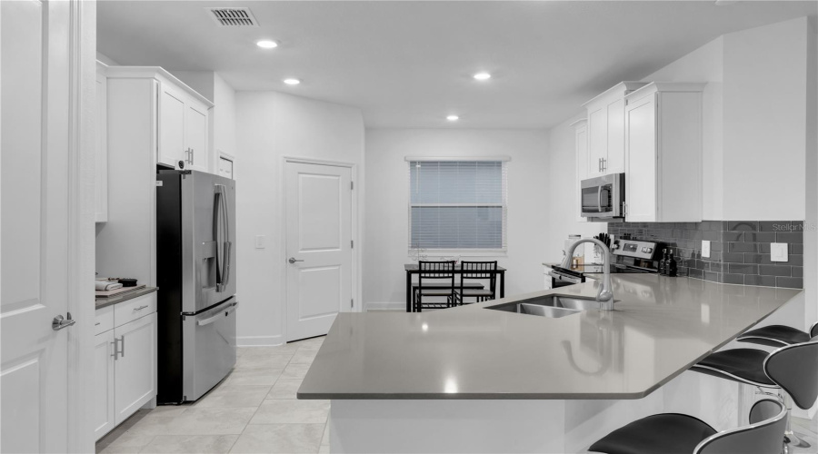 DAVENPORT, Florida 33837, 4 Bedrooms Bedrooms, ,3 BathroomsBathrooms,Residential,For Sale,CAMDEN,0,MFRO6407681