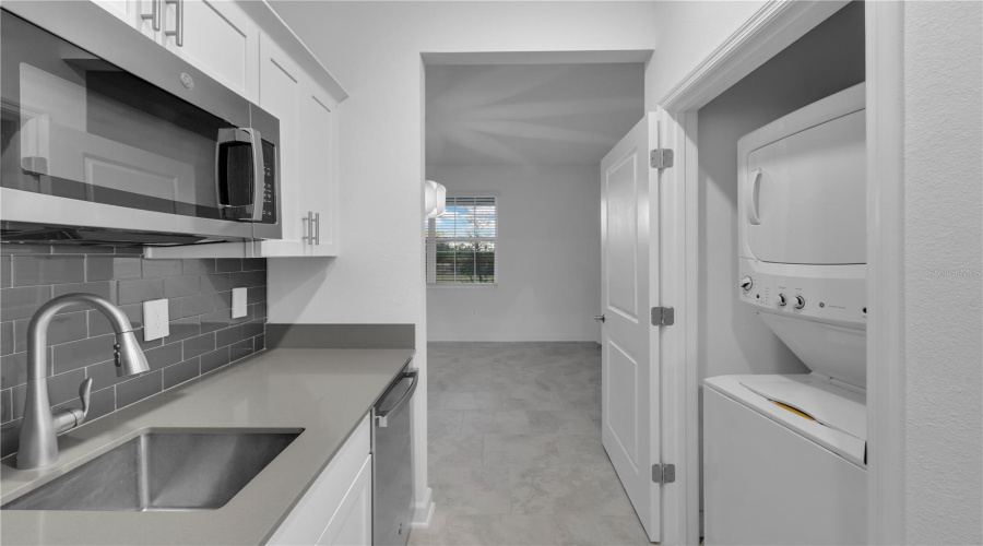 DAVENPORT, Florida 33837, 4 Bedrooms Bedrooms, ,3 BathroomsBathrooms,Residential,For Sale,CAMDEN,0,MFRO6407681