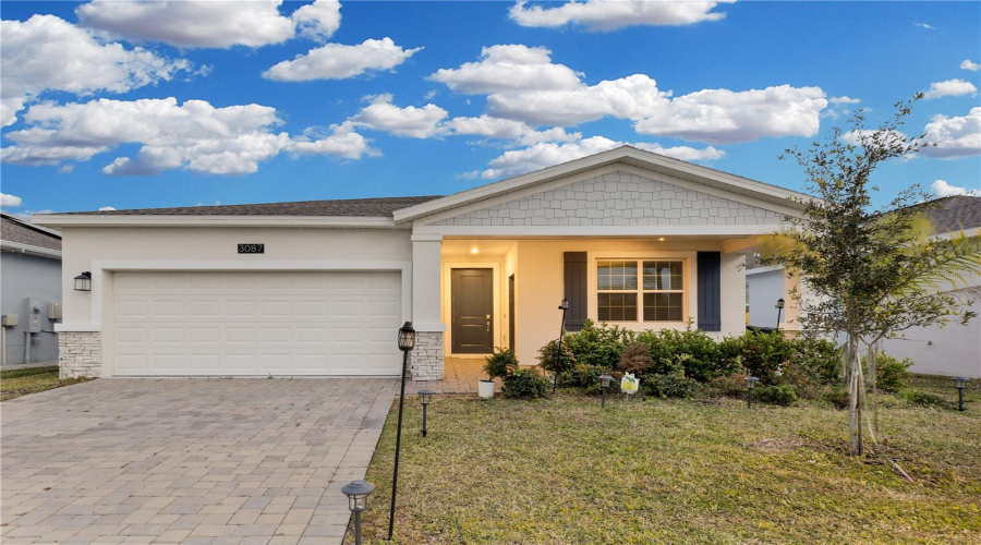 DAVENPORT, Florida 33837, 4 Bedrooms Bedrooms, ,3 BathroomsBathrooms,Residential,For Sale,CAMDEN,0,MFRO6407681