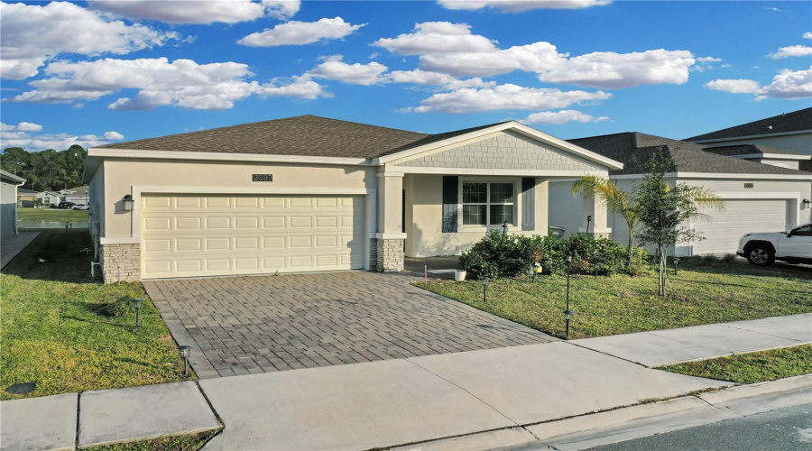 DAVENPORT, Florida 33837, 4 Bedrooms Bedrooms, ,3 BathroomsBathrooms,Residential,For Sale,CAMDEN,0,MFRO6407681