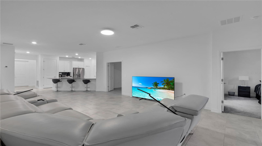 DAVENPORT, Florida 33837, 4 Bedrooms Bedrooms, ,3 BathroomsBathrooms,Residential,For Sale,CAMDEN,0,MFRO6407681