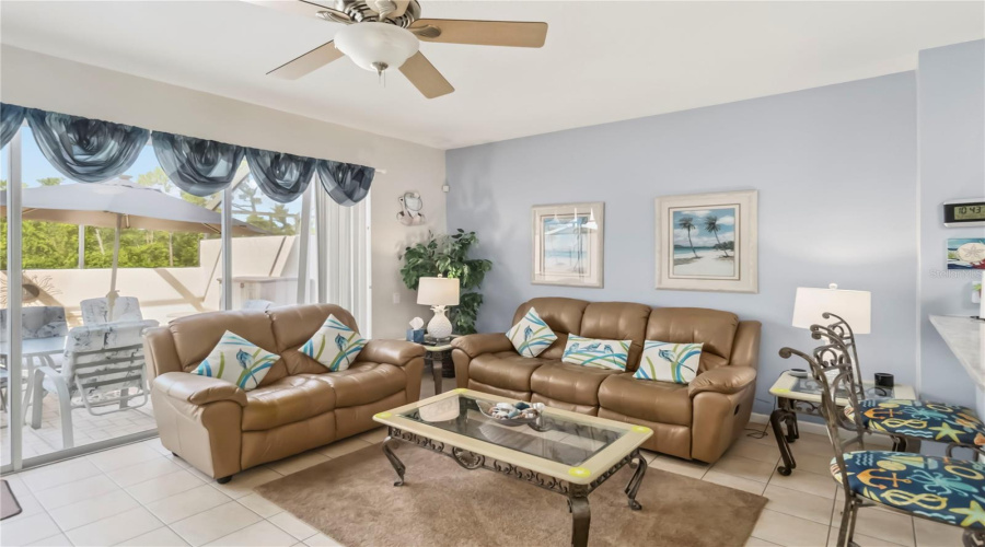 KISSIMMEE, Florida 34747, 3 Bedrooms Bedrooms, ,3 BathroomsBathrooms,Residential,For Sale,SILVER PALM,0,MFRO6422661
